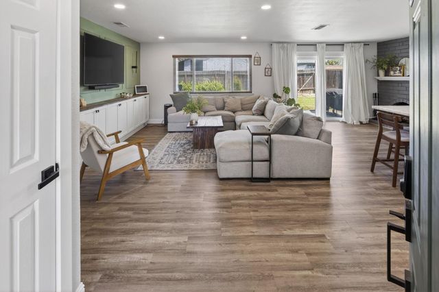 7506 Saybrook Dr, Citrus Heights, CA 95621