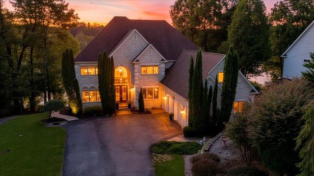 2580 Lakewood Forest RD, Moneta, VA 24121