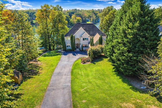 2580 Lakewood Forest RD, Moneta, VA 24121