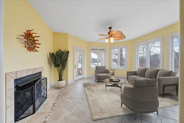 2580 Lakewood Forest RD, Moneta, VA 24121