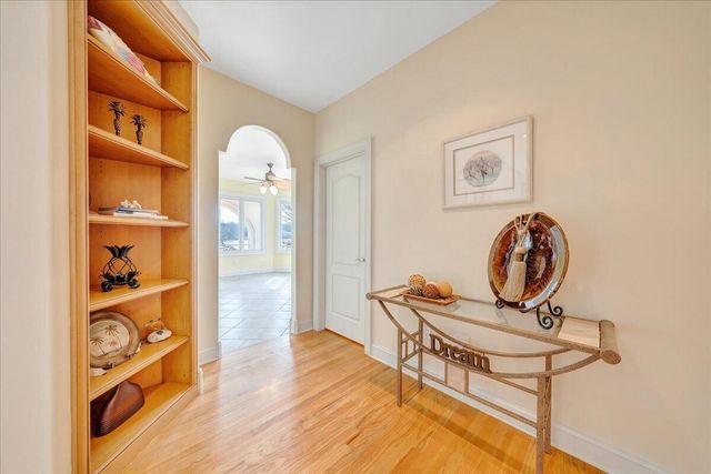 2580 Lakewood Forest RD, Moneta, VA 24121