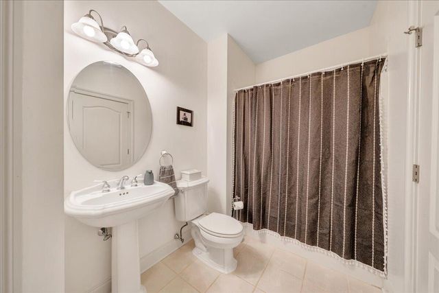 2580 Lakewood Forest RD, Moneta, VA 24121