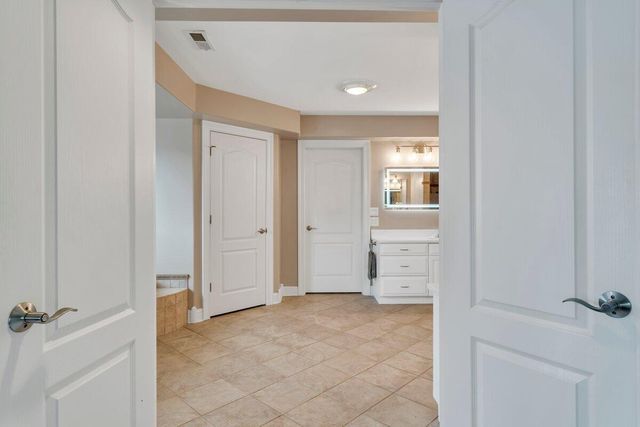 2580 Lakewood Forest RD, Moneta, VA 24121