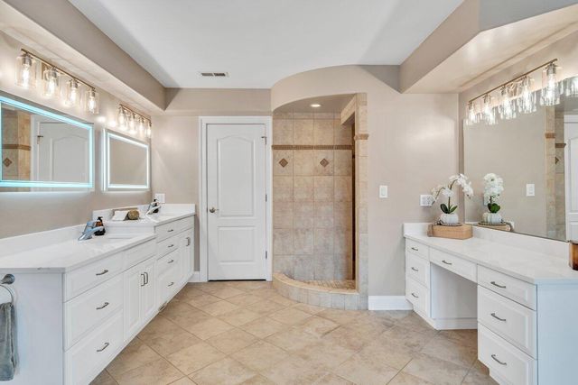 2580 Lakewood Forest RD, Moneta, VA 24121