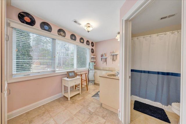 2580 Lakewood Forest RD, Moneta, VA 24121