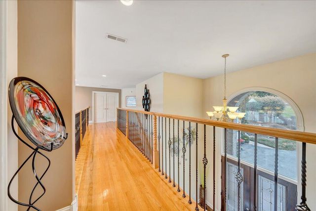 2580 Lakewood Forest RD, Moneta, VA 24121