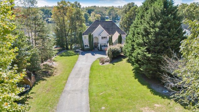 2580 Lakewood Forest RD, Moneta, VA 24121