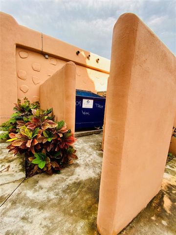 200 Azure Way, Miami Springs, FL 33166