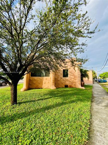 200 Azure Way, Miami Springs, FL 33166