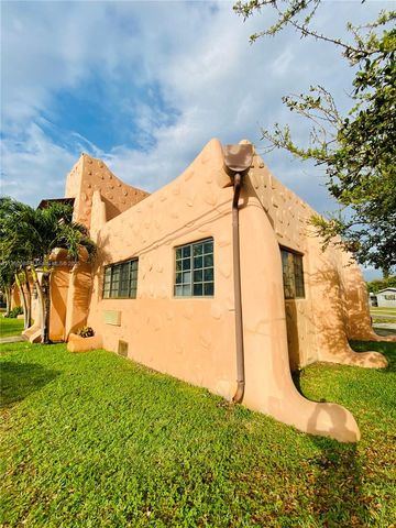 200 Azure Way, Miami Springs, FL 33166