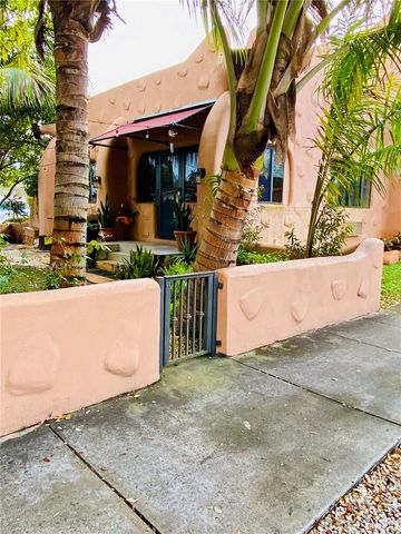 200 Azure Way, Miami Springs, FL 33166