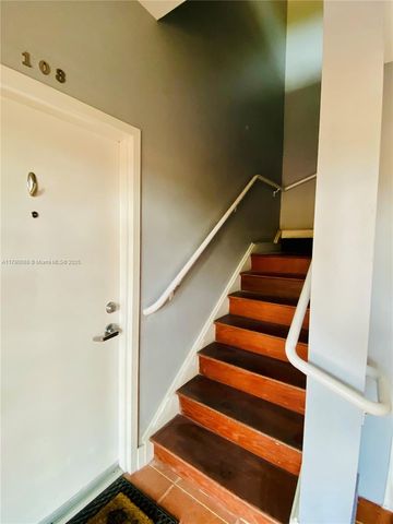 200 Azure Way, Miami Springs, FL 33166