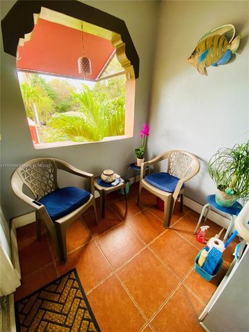 200 Azure Way, Miami Springs, FL 33166