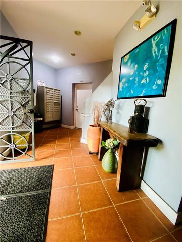 200 Azure Way, Miami Springs, FL 33166