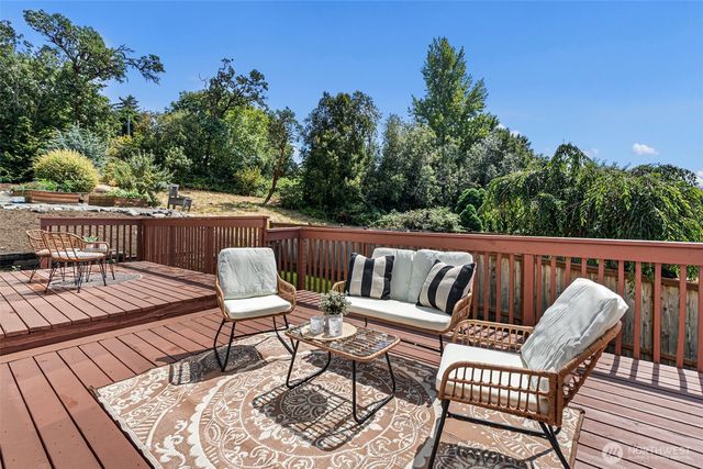 4006 33rd Street NE, Tacoma, WA 98422