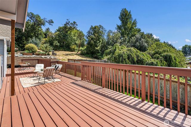4006 33rd Street NE, Tacoma, WA 98422