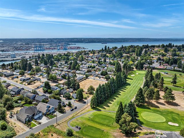 4006 33rd Street NE, Tacoma, WA 98422