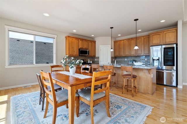 4006 33rd Street NE, Tacoma, WA 98422