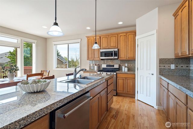 4006 33rd Street NE, Tacoma, WA 98422