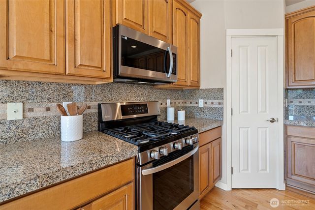 4006 33rd Street NE, Tacoma, WA 98422
