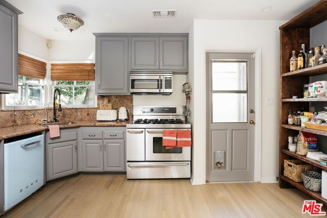 2230 Fink Street, Los Angeles, CA 90068