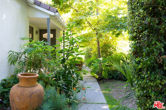 2230 Fink Street, Los Angeles, CA 90068