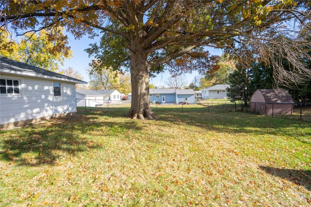 716 E 11th Street N, Newton, IA 50208