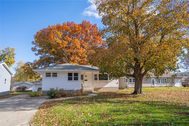 716 E 11th Street N, Newton, IA 50208