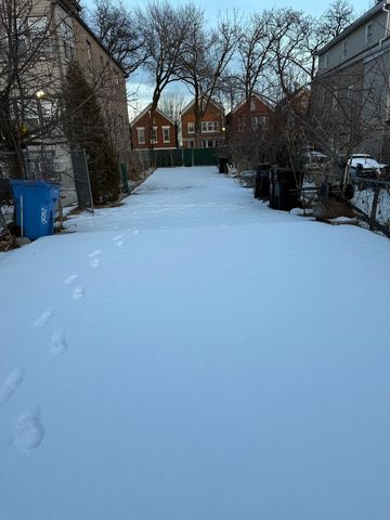 2640 S Troy Street, Chicago, IL 60623