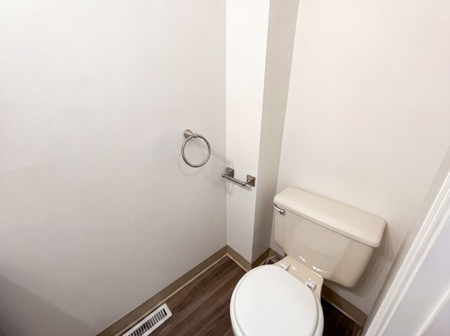 20 Lordvale Blvd 202, Grafton, MA 01536