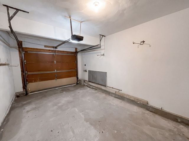 20 Lordvale Blvd 202, Grafton, MA 01536