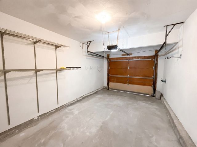 20 Lordvale Blvd 202, Grafton, MA 01536