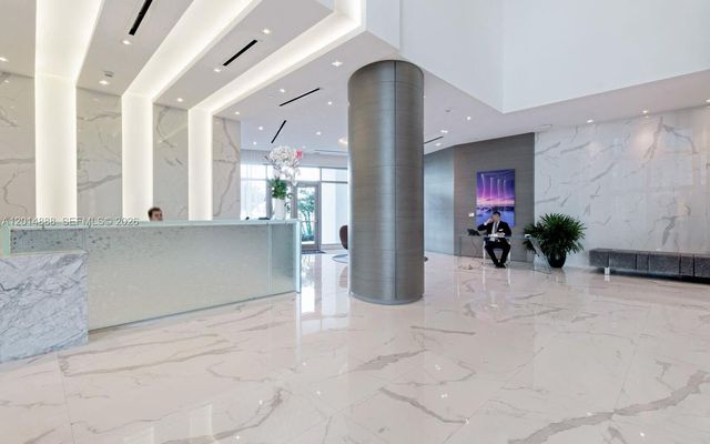 17111 Biscayne Blvd PH2, North Miami Beach, FL 33160