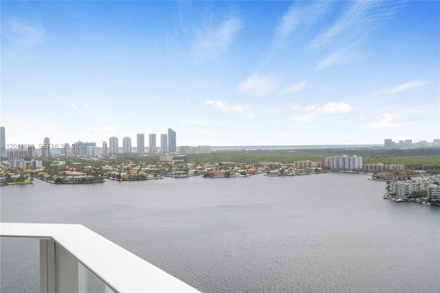 17111 Biscayne Blvd PH2, North Miami Beach, FL 33160