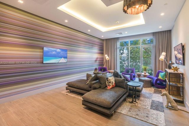 17111 Biscayne Blvd PH2, North Miami Beach, FL 33160