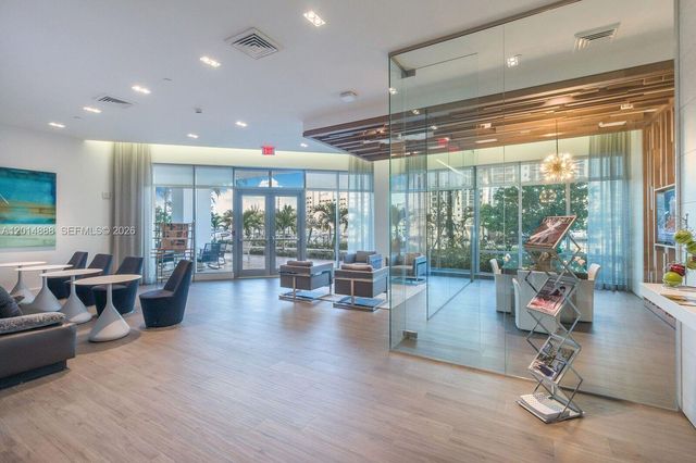 17111 Biscayne Blvd PH2, North Miami Beach, FL 33160