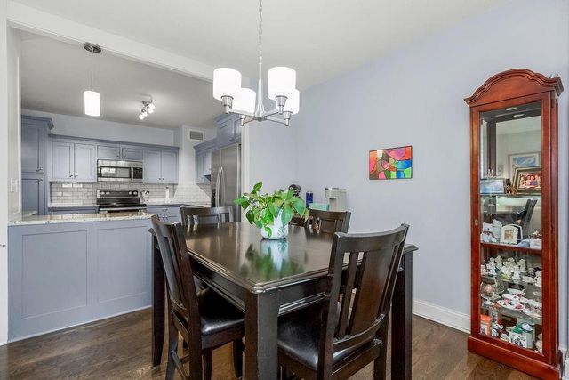 333 W Meyer Boulevard 215, Kansas City, MO 64113