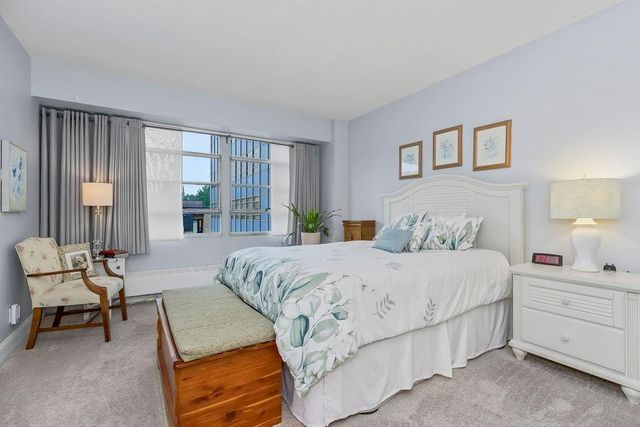 333 W Meyer Boulevard 215, Kansas City, MO 64113