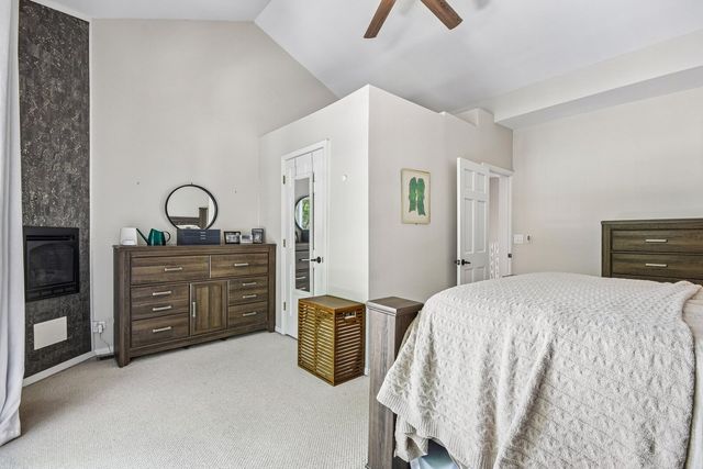 1618 N Burling Street A, Chicago, IL 60614