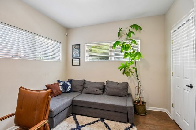 1618 N Burling Street A, Chicago, IL 60614