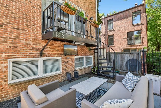 1618 N Burling Street A, Chicago, IL 60614