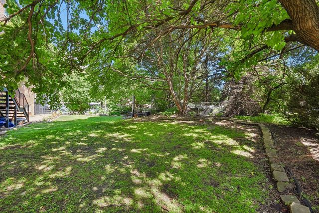 1618 N Burling Street A, Chicago, IL 60614
