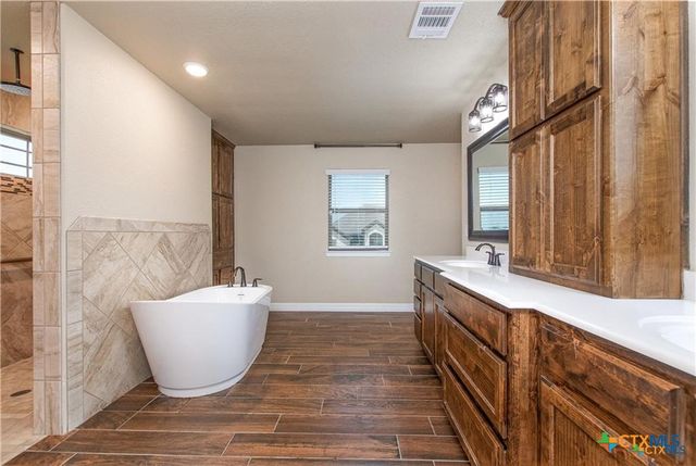 4003 Fossil Ridge Drive, Nolanville, TX 76559