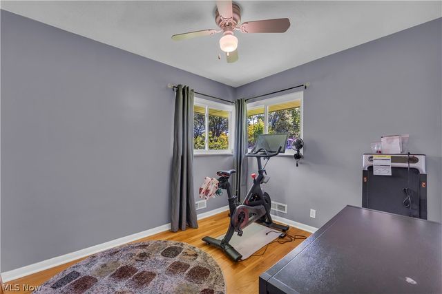 364 Cherry Lane, Seven Hills, OH 44131