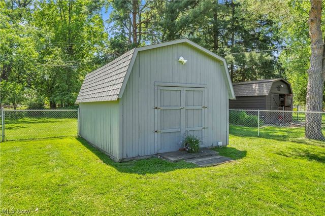 364 Cherry Lane, Seven Hills, OH 44131