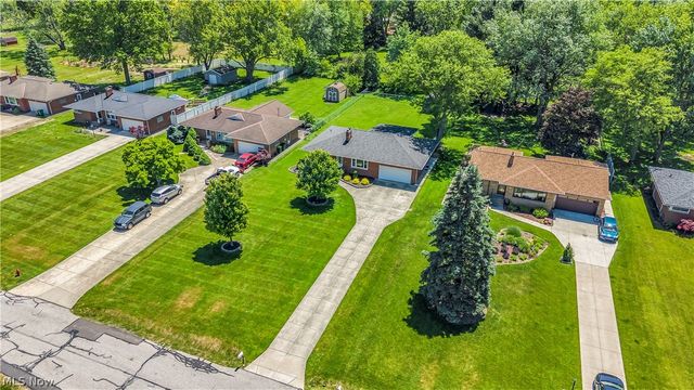 364 Cherry Lane, Seven Hills, OH 44131