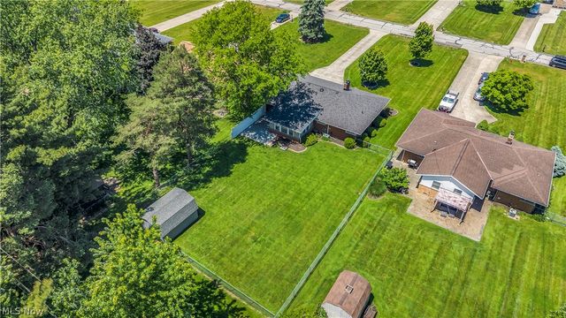 364 Cherry Lane, Seven Hills, OH 44131