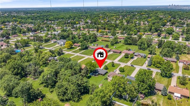 364 Cherry Lane, Seven Hills, OH 44131