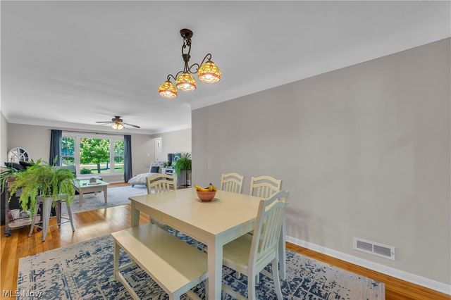 364 Cherry Lane, Seven Hills, OH 44131