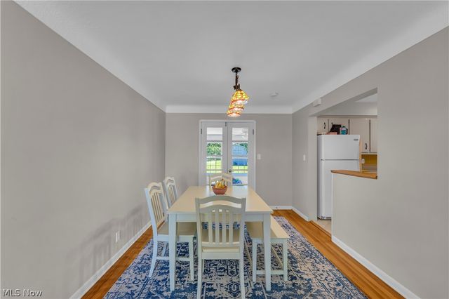364 Cherry Lane, Seven Hills, OH 44131